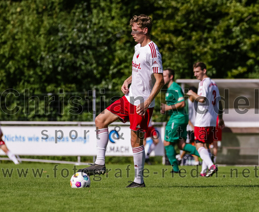 2023-08-26_056_TSV_Ebersberg_gegen_TSV_Oberpframmern | Ebersberg, Deutschland, 26.08.2023:
Fußball, Kreisliga 2023 / 2024, 2. Spieltag, TSV 1877 Ebersberg gegen TSV Oberpframmern, Endergebnis: 5:1

Anton Tristl (TSV Oberpframmern, #5)

Foto: Christian Riedel / fotografie-riedel.net