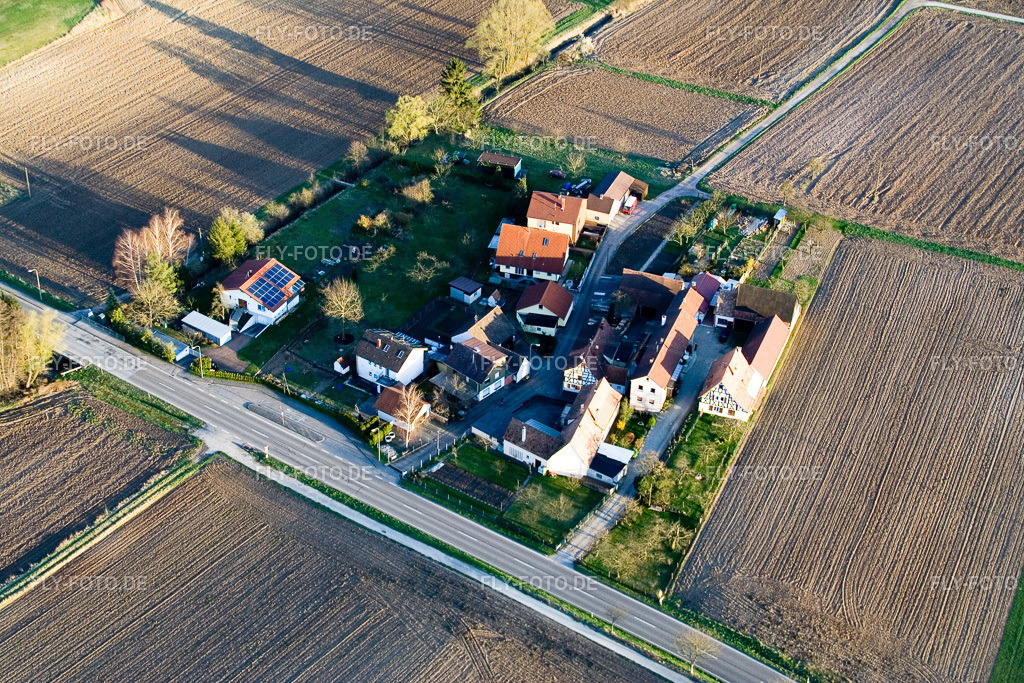 Welschhof | Luftbild: Welschhof in Freckenfeld im Bundesland Rheinland-Pfalz in Deutschland. Foto: IMG_9858.jpg vom 18.03.2008 durch Werner Riehm/FLY-FOTO.de - Realisiert mit Pictrs.com