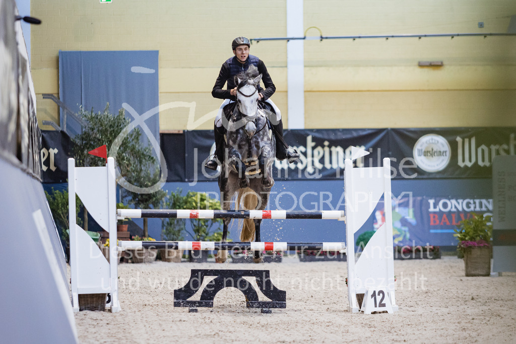 221112_Warstein_L-Spr-203 | Deine schönsten Turniermomente als professionelle Fotos! Entdecke hochwertige Pferdesport-Fotografie im Online-Shop. Jetzt Fotos finden & bestellen!