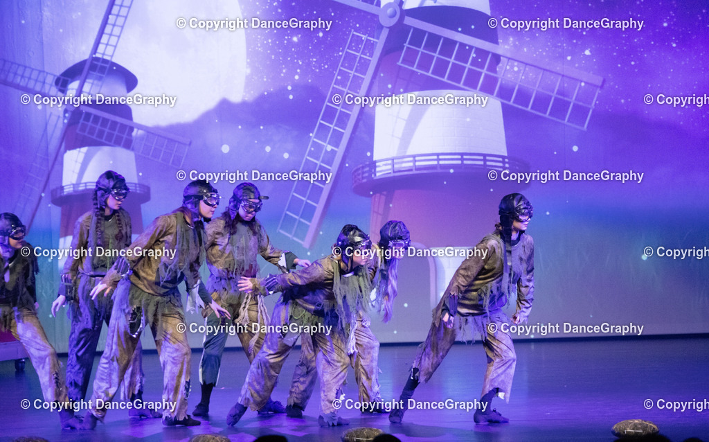 GPHY1835 | DanceGraphy - Realisiert mit Pictrs.com