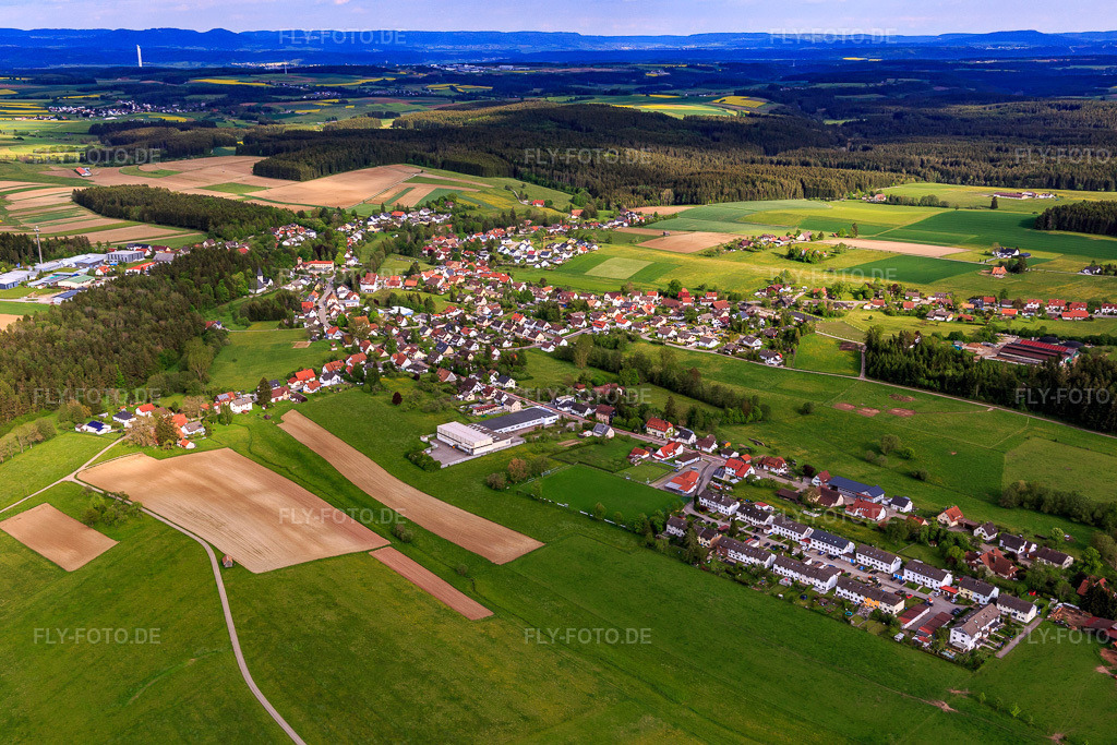 Luftbild: Im Angel in Schramberg im Bundesland Baden-Württemberg in Deutschland. Foto: IMG_114588.jpg vom 30.05.2019 durch Werner Riehm/FLY-FOTO.de
