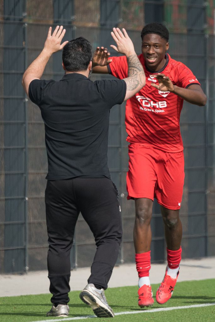 blr.pics-141 | Professionelle Fußball- und Sportfotografie. Spielbilder online ansehen und kaufen – Einzelbilder oder komplette Galerien in hoher Qualität. - Realisiert mit Pictrs.com