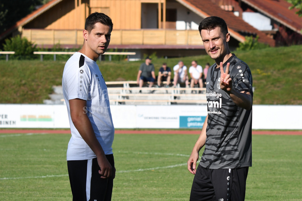 Testspiel SV Neuhausen/Offenberg : SV Schalding II | Testspiel SV Neuhausen/Offenberg : SV Schalding IIKilian Schwarzmülller und Fabian Burmberger - Realisiert mit Pictrs.com