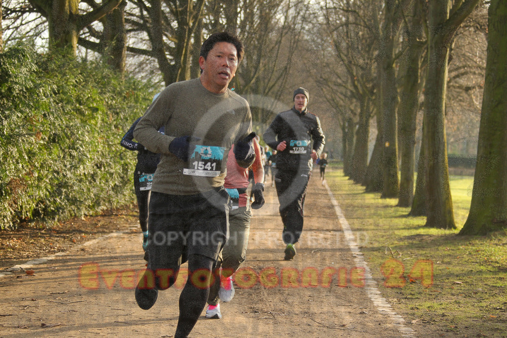 241231_1016_EV4_3618 | Sportfotografie im Rhein-Sieg Kreis, Köln, Bonn, NRW, Rheinland Pfalz, Hessen, etc. Unser Tätigkeitsfeld umfasst den Laufsport vom Volkslauf über den Marathon, Duathlon, Triathon bis zum Ultralauf wie Kölnpfad Ultra oder Schindertrail.