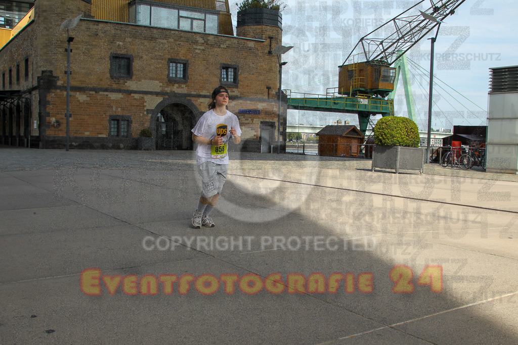 250920_1349_EV4_6737 | Sportfotografie im Rhein-Sieg Kreis, Köln, Bonn, NRW, Rheinland Pfalz, Hessen, etc. Unser Tätigkeitsfeld umfasst den Laufsport vom Volkslauf über den Marathon, Duathlon, Triathon bis zum Ultralauf wie Kölnpfad Ultra oder Schindertrail.
