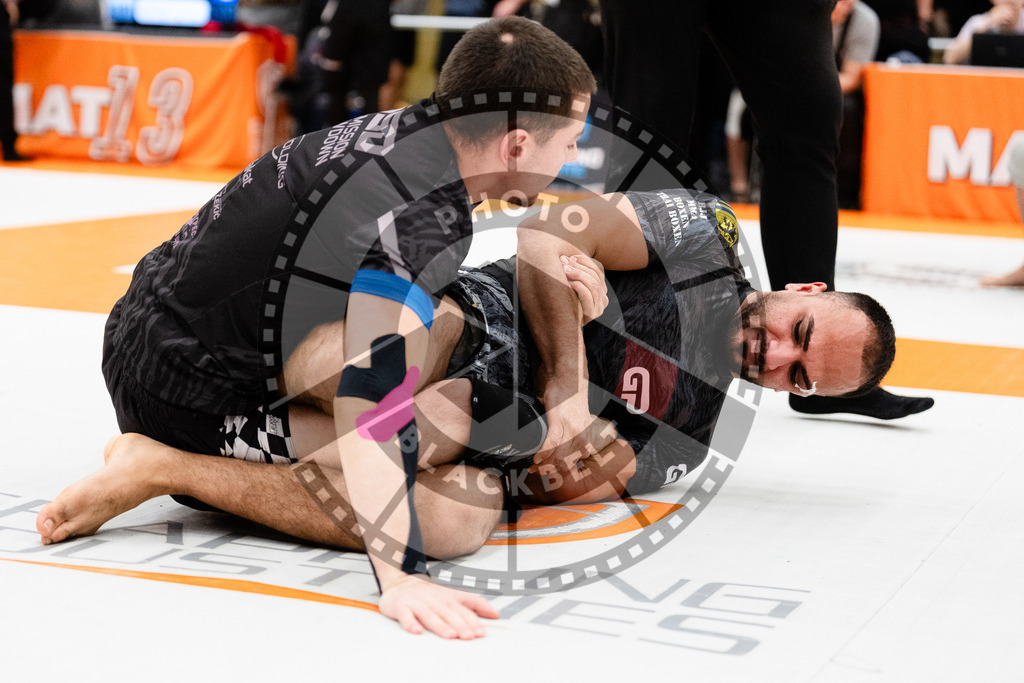 20251122PBB14399 | Athletes compete during the Grappling Industries Berlin Jiu-Jitsu and Grappling Championship, on November 22, 2025 in Berlin, Germany. © photoblackbelt