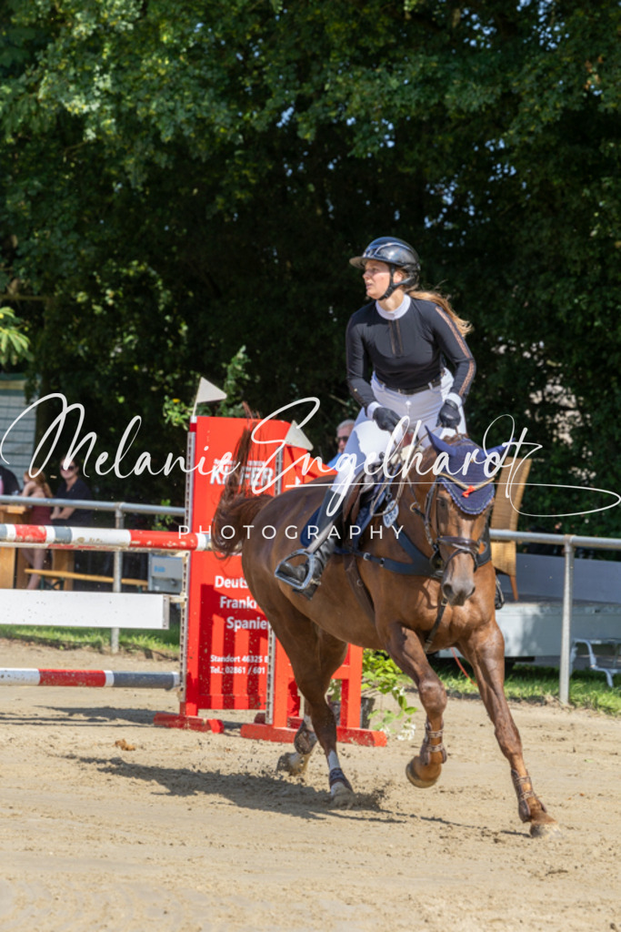 7I8A1489 | melanie-engelhardt-photography - Realisiert mit Pictrs.com