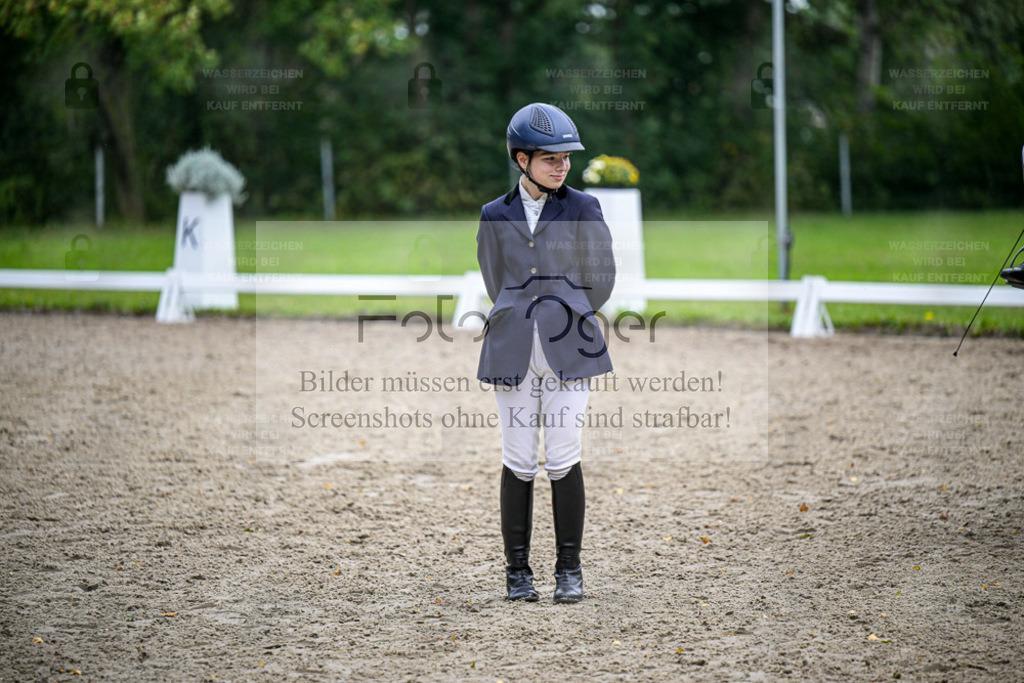 FOTO OGER | Entdecke hochwertige Reitturnierfotos von Foto Oger. Professionell, emotional und authentisch – jetzt Lieblingsmomente im Shop bestellen. - Realisiert mit Pictrs.com