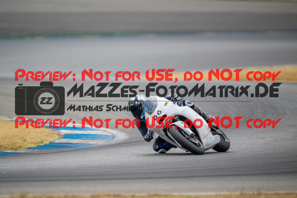 MaZZes-Fotomatrix-20260809-578086 | R1