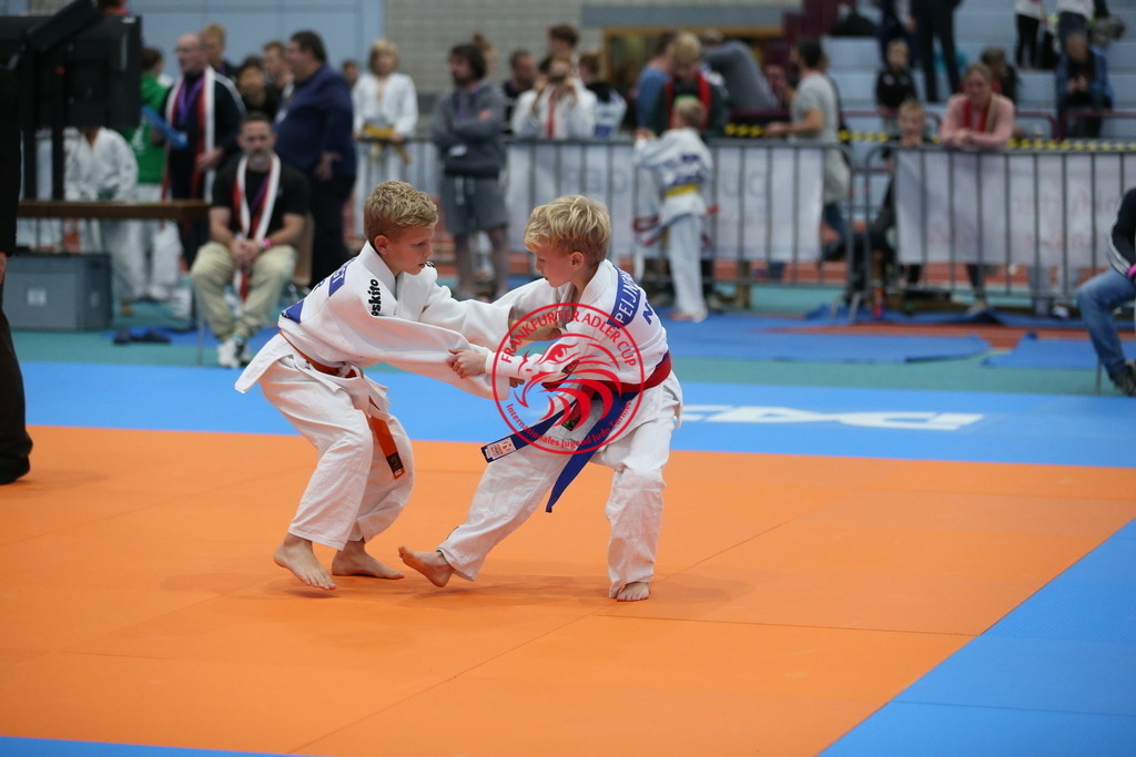 AT3Y0272 | Fotos vom Adler Cup - Pictures from Adler Cup

Hier findet Ihr alle Eindrücke und großen Momente der Adler Cup Wochenenden. Here you will find all impressions and great moments of the Adler Cup weekends. - Realisiert mit Pictrs.com