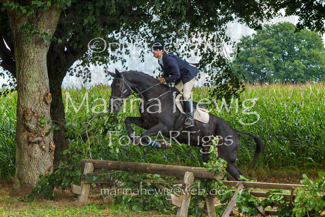 Jagd Perdoel_MarinaHewigMCH04930 | Fotografie, FotoArt, PferdesportArt, Pferdesportfotografie, Landschaftsfotografie, Reisefotografie, Reise, Pferde - Realisiert mit Pictrs.com