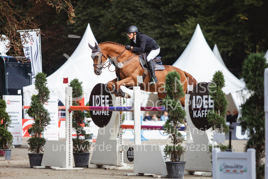 240915_OWLCh_MT-444 | Deine schönsten Turniermomente als professionelle Fotos! Entdecke hochwertige Pferdesport-Fotografie im Online-Shop. Jetzt Fotos finden & bestellen!