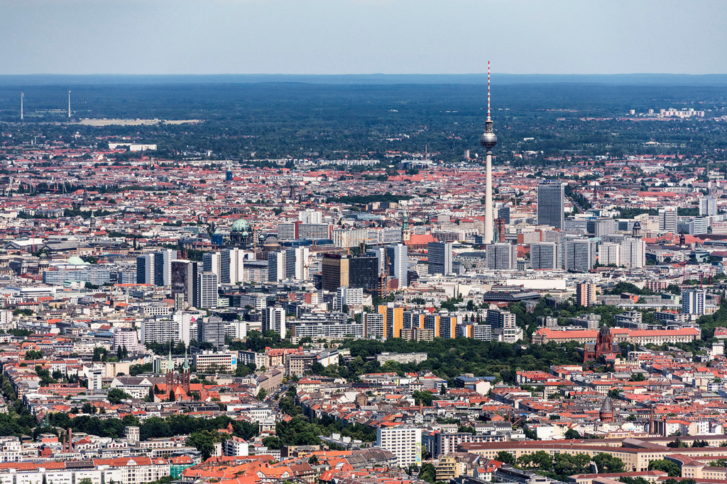 dr__dsc2422.jpg | BERLIN 06.06.2018 Innenstadtbereich Tempelhof, Kreuzberg und Stadtmitte im Stadtgebiet in Berlin, Deutschland. // District Tempelhof, Kreuzberg and Stadtmitte in the city in Berlin, Germany. Foto: Daniel Reiter