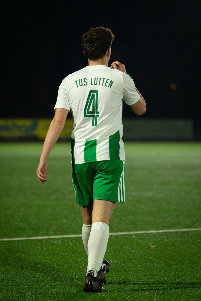 Fußball I Herren I Saison 2025-2026 I Freundschaftsspiel I TSV Grossenkneten - TuS Lutten I 1077 | Max Surmann (4, TuS Lutten) - Realisiert mit Pictrs.com