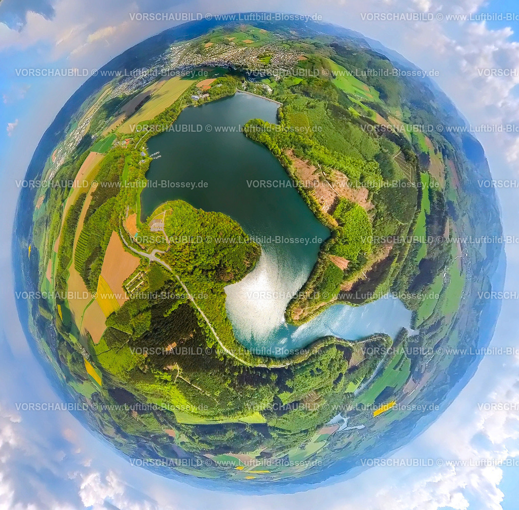 Meschede230520022Hennesee | Luftbild, Hennesee, Hennetalsperre, Naturschutzgebiet Arnsberger Wald, Erdkugel, Fisheye Aufnahme, Fischaugen Aufnahme, 360 Grad Aufnahme, Berghausen, Meschede, Sauerland, Nordrhein-Westfalen, Deutschland