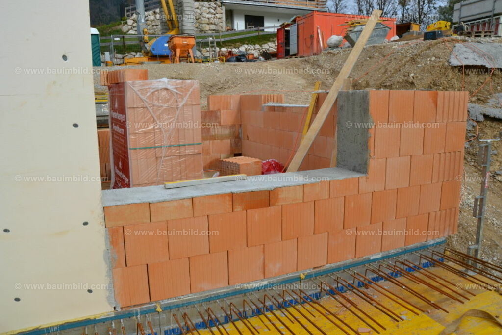 bib-lg07-mauerarbeiten-0129 | Nach LV-Leistungsgruppen sortierte Detailfotos über den Bau eines Hauses. Alle Hausbau-Bilder direkt vom Urheber und Autor der Website Haus-Selber-Bauen.com