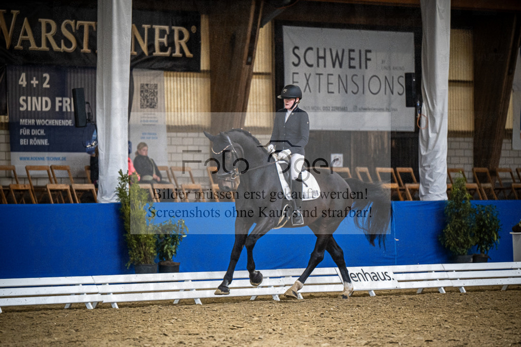 DOS_3259 | Entdecke hochwertige Reitturnierfotos von Foto Oger. Professionell, emotional und authentisch – jetzt Lieblingsmomente im Shop bestellen.Deutschlandweite Turnierfotografie. - Realisiert mit Pictrs.com