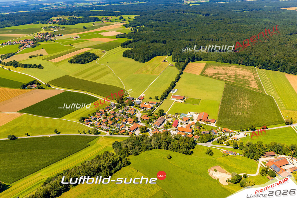 Luftaufnahme von Steingau Dietramszell Bild- Das Luftbild wurde 2025 vom UL-Flugzeug heraus erstellt ( keine Drohne ) - Hochauflösende Luftaufnahme -Nicht vergleichbar mit Google Maps oder Satelittenbilder- Die Geschenkidee !Mit Lizenz und Bildrechte bestellbar