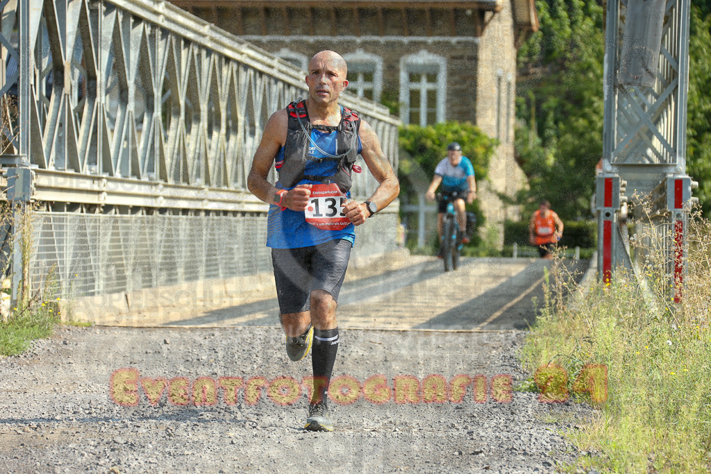 240831_1125_EX1_7890 | Sportfotografie im Rhein-Sieg Kreis, Köln, Bonn, NRW, Rheinland Pfalz, Hessen, etc. Unser Tätigkeitsfeld umfasst den Laufsport vom Volkslauf über den Marathon, Duathlon, Triathon bis zum Ultralauf wie Kölnpfad Ultra oder Schindertrail.