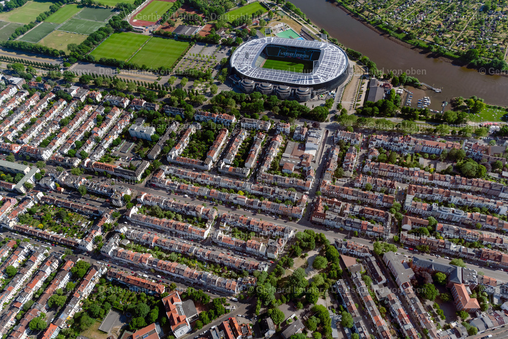 4030025 | BREMEN 01.06.2020 Das Weserstadion in Bremen - das Stadion des Fußball-Bundesligisten Werder Bremen. // The Weser Stadium in Bremen, the stadium of the Bundesliga club Werder Bremen. Foto: Gerhard Launer