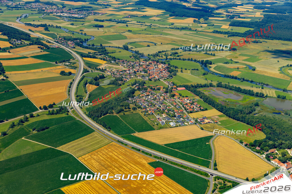 Die Luftaufnahme Untertraubenbach - Cham wurde 2022 vom Flugzeug aus (keine Drohne) erstellt. Hohe Auflösung -für große Poster und Wandbilder geeignet - Garantiert!