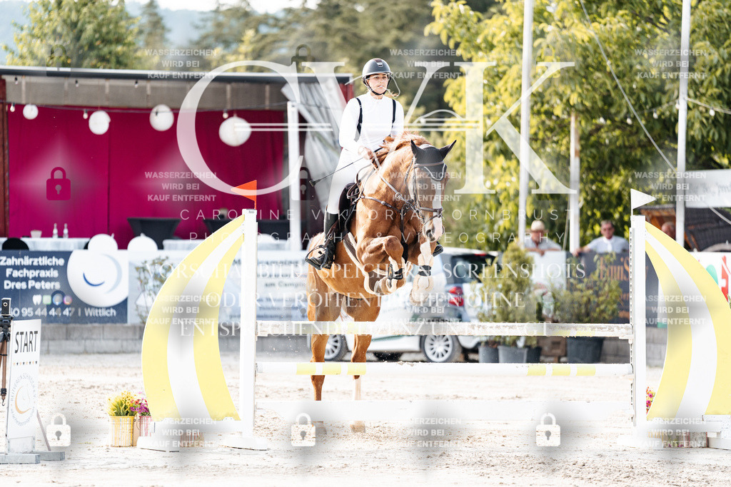 CK906960 | Turnierfotografie Pferdefotografie Trier Rheinland-Pfalz Pferdesport Reitsport Tierfotografie Sportfotografie Pferdevideo Pferdevideografie Equestrianvideography equestrianphotography  - Realisiert mit Pictrs.com