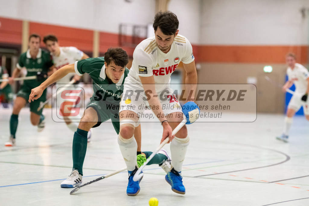 SFE_20240113_0066 | Mülheim, Deutschland, 13.01.2024: Elian Mazkour (Rot-Weiss Köln) in Aktion waehrend des Spiels der Halle 1. Bundesliga Herren zwischen Uhlenhorst Mülheim vs Rot-Weiss Köln im Sporthalle Lehnerstr. (HTCU) am 13.01.2024 in Mülheim, Deutschland. (Foto von Stephan Fehrmann)

Mülheim, Germany, 13.01.2024: Elian Mazkour (Rot-Weiss Köln) in action during the game of Halle 1. Bundesliga Herren between Uhlenhorst Mülheim vs Rot-Weiss Köln in Sporthalle Lehnerstr. (HTCU) at 13.01.2024 in Mülheim, Deutschland. (Foto von Stephan Fehrmann)
