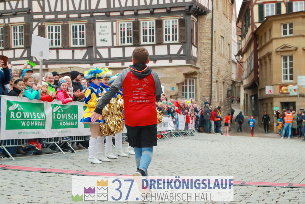 Stadtwerke Jugendlauf 1700m | 3 Koenigslauf 2023 - Realisiert mit Pictrs.com