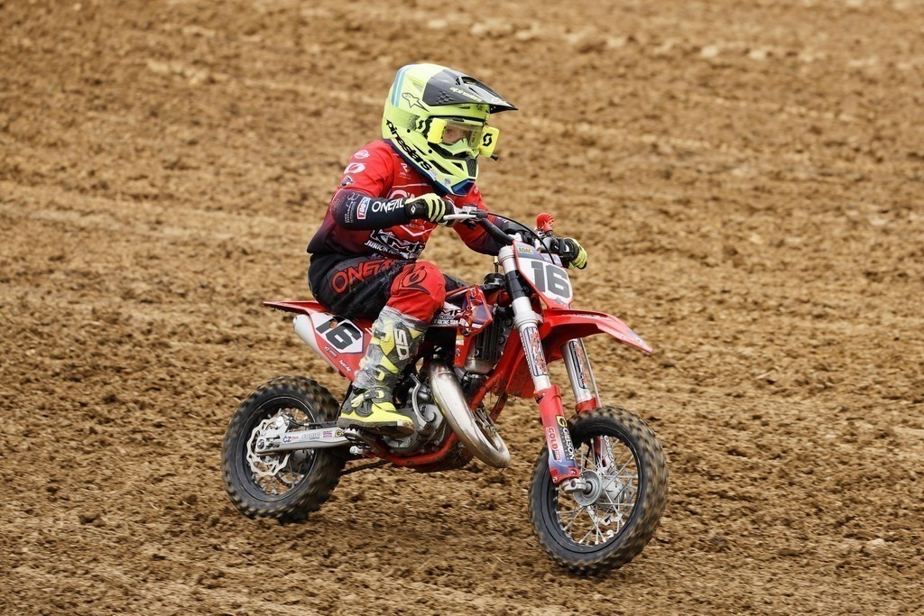 Motocross_Gerstetten_250802_2752 | Fotopresso – Sportfotografie in Heidenheim & Umgebung. Professionelle Sportfotografie für unvergessliche Momente. Dynamische Action-Shots, emotionale Szenen & hochwertige Bilder. - Realisiert mit Pictrs.com