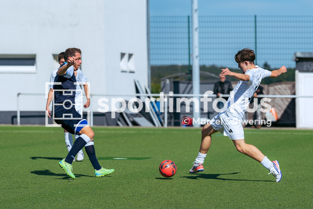 SV Jägerhaus-Linde – TSV Beyenburg | Kreisliga A: SV Jägerhaus-Linde gegen TSV Beyenburg, Wuppertal, 27.09.2026. Endstand: 1:2 (0:1). sportimfokus / Marcel Schwering - Realisiert mit Pictrs.com