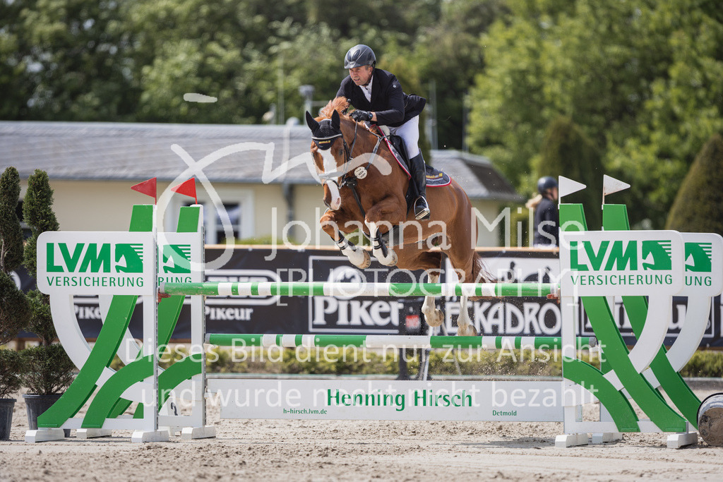 230520_MayDays_Youngster-M-336 | Deine schönsten Turniermomente als professionelle Fotos! Entdecke hochwertige Pferdesport-Fotografie im Online-Shop. Jetzt Fotos finden & bestellen!