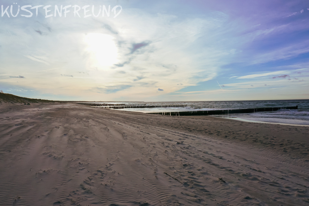 Strandbild Ostsee auf Alu Dibond | Entdecke deine Lieblingslandschaft von der Küste – auf Ostsee Leinwand, Nordsee Leinwand, Alu Dibond oder Acrylglas, passend für jeden Geschmack und Raum.
