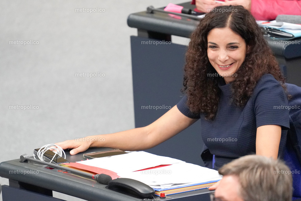 Jessica Tatti (3) | Metropolico