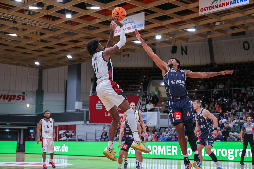 Pro A BAYER GIANTS vs Eisbären Bremerhaven-12 | Fotos von Basketballspielen aus dem Raum NRW fotografiert von Gero Mueller-Laschet und Daniel Schaefer - Realisiert mit Pictrs.com