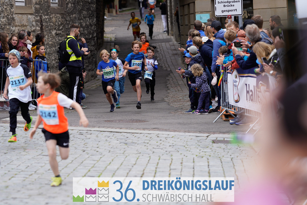 AOK Junior Cup 400m | 3Königslauf 2022 AOK Junior Cup 400m - Realisiert mit Pictrs.com