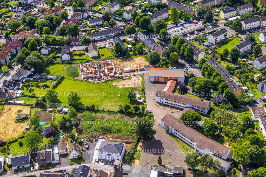 Werl220600727 | Luftbild, Baustelle mit Neubau eines Kindergartens neben der kath. Grundschule Norbertschule, Werl, Soester Boerde, Nordrhein-Westfalen, Deutschland