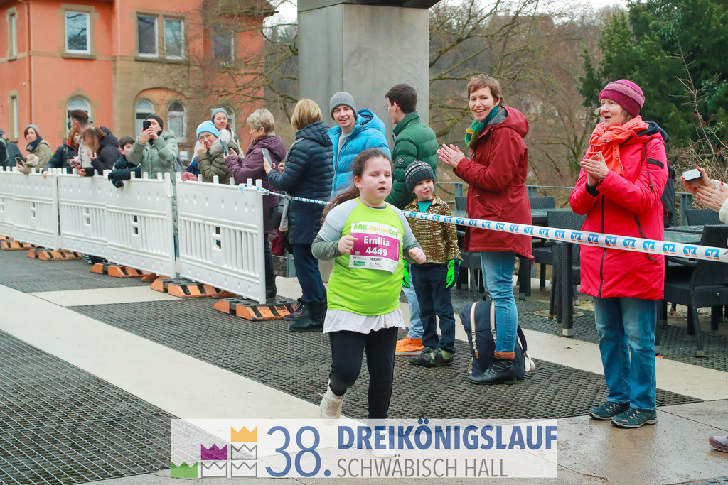 400m AOK Junior Cup | 3 Koenigslauf 2024 400m AOK Junior Cup - Realisiert mit Pictrs.com