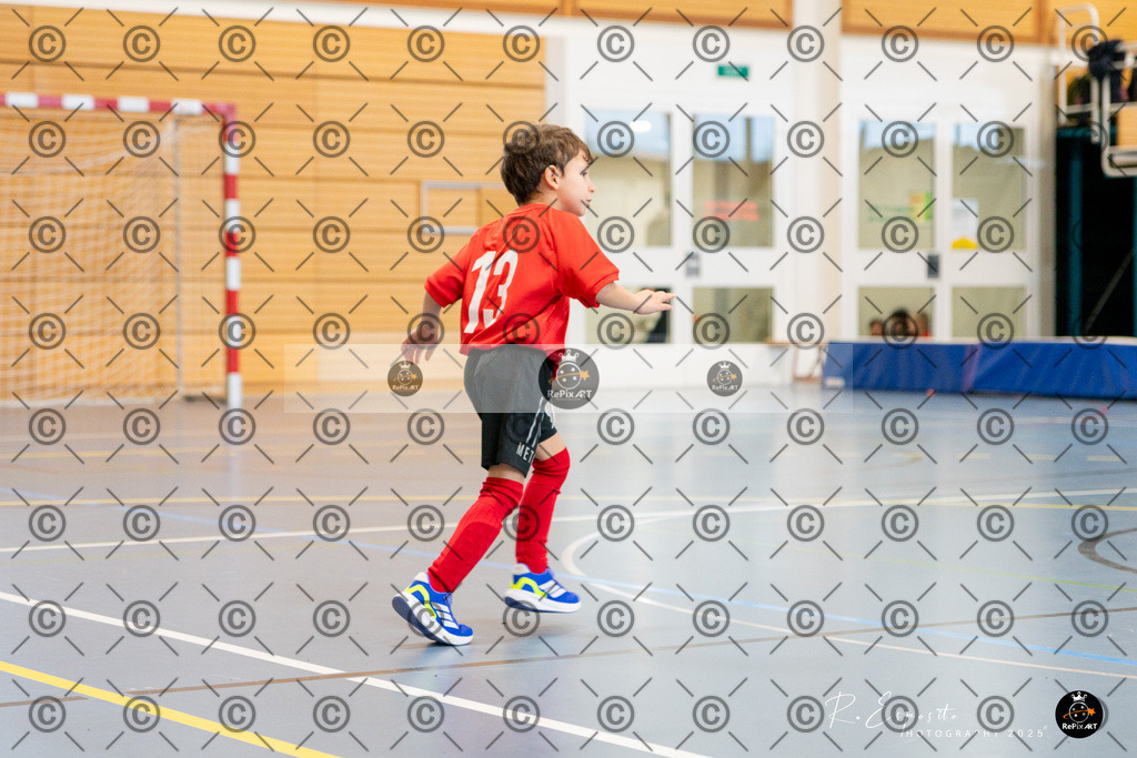20251123_FCR-Hallenturnier-F3_2_016-64 | Sport und Naturfotografie von Roberto Esposito zeigt echte Momente Bewegung und die Schönheit der Natur. Ausdrucksstarke Bilder schaffen Emotionen.