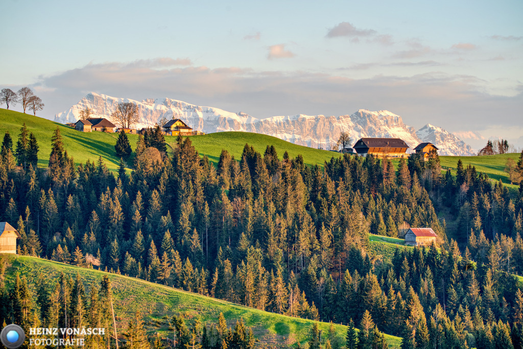 Landschaften_0041 | Alle Bilder von Heinz Vonäsch Fotografie können alle zu günstigen Preisen gekauft werden! Download der Bilder, Ausdrucke, Postkarten, Tassen T-Shirts, Kalender, Alu- Dibond usw. - Realisiert mit Pictrs.com