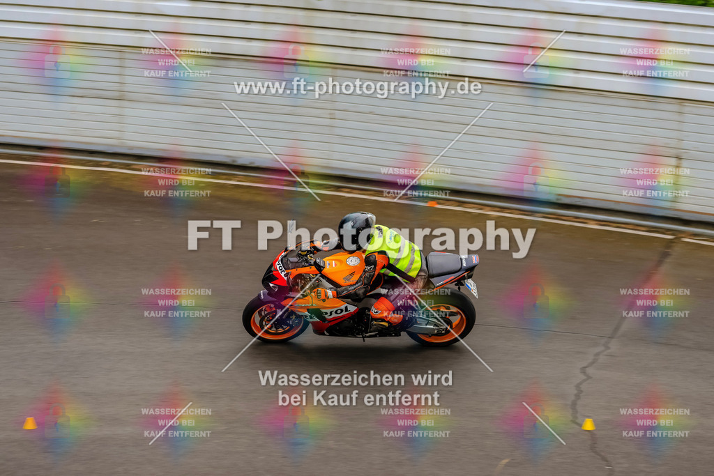 OBK-5992 | Hier findet Ihr Bilder von Touristenfahrten auf der Nürburgring Nordschleife oder von anderen Veranstaltungen die ich besucht habe. Viel Spass beim Durch Schauen 