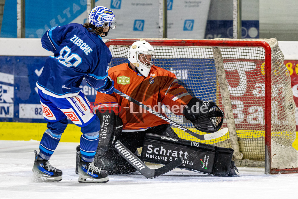 EC Peiting gegen SC Riessersee | Benefizspiel für Bad Bayersoien, EC Peiting gegen SC Riessersee,
,
2023-10-24 in Peiting (Eisstadion)

Copyright: WolfgangxLindner foto-lindner.de
