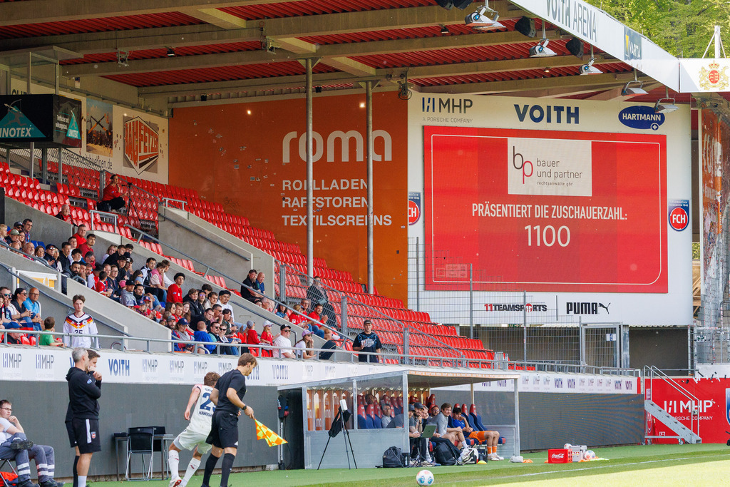 20260503-U19_FCH-LEV_097 | 1.FC Heidenheim 1846 vs. Bayer 04 Leverkusen, Fußball, U19, A-Junioren, NWL, U19-DFB-Nachwuchsliga, 2025/2026, Achtelfinale, 03.05.2026 in Heidenheim, Voith Arena(Foto: Michael Bulling) - Realisiert mit Pictrs.com
