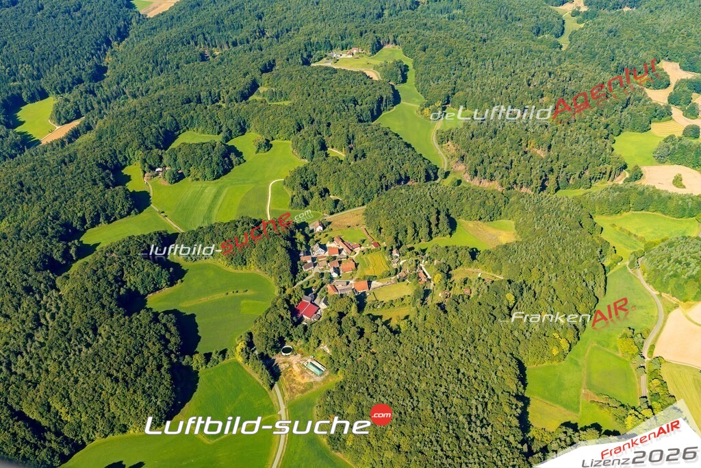 Schöne Luftaufnahme als Geschenk in Klausberg Betzenstein - Die Luftbildaufnahme wurde 2025 vom UL-Flugzeug heraus erstellt ( keine Drohne ) - Hochauflösende Luftaufnahme -Nicht vergleichbar mit Google Maps oder Satelittenbilder- Die Geschenkidee !Mit Lizenz und Bildrechte bestellbar