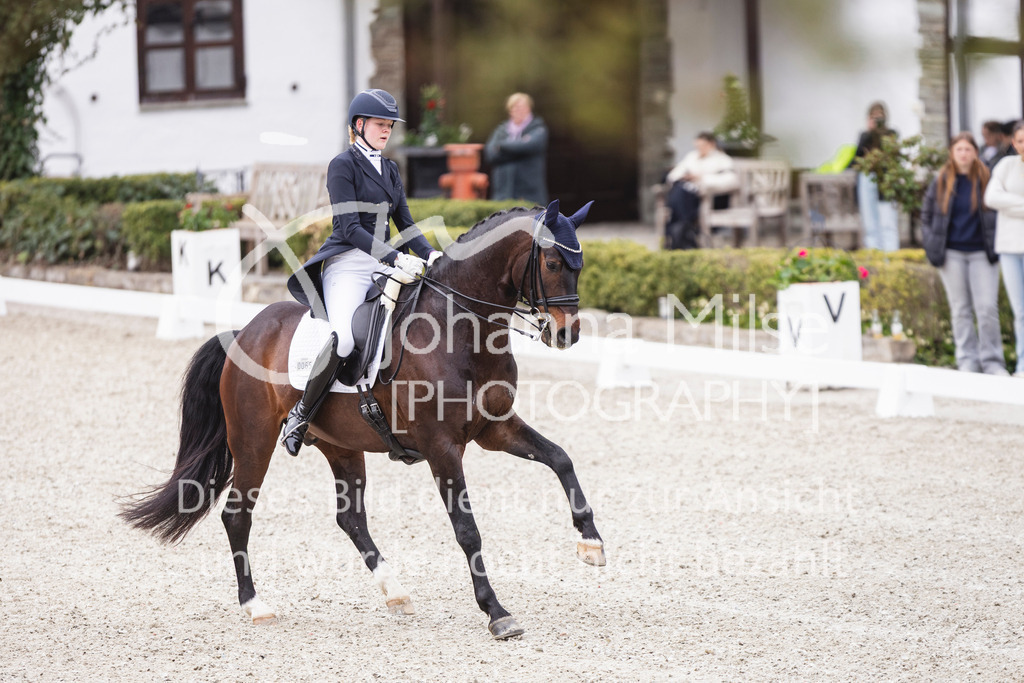 260412_Kronberg_S-Dressur-607 | Deine schönsten Turniermomente als professionelle Fotos! Entdecke hochwertige Pferdesport-Fotografie im Online-Shop. Jetzt Fotos finden & bestellen!