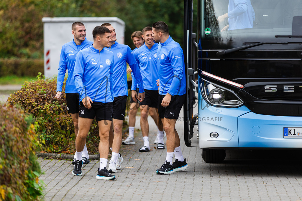 2. Bundesliga, Saison 2025/26, 11. Spieltag: SC Preußen Münster - Holstein Kiel | Münster, 31.10.2025: 2. Bundesliga, 11. Spieltag, Holstein Kiel schwitzt im Sportpark Gievenbeck in Münster an. Foto: sportfotografie.ms | Markus Paletta - Realisiert mit Pictrs.com