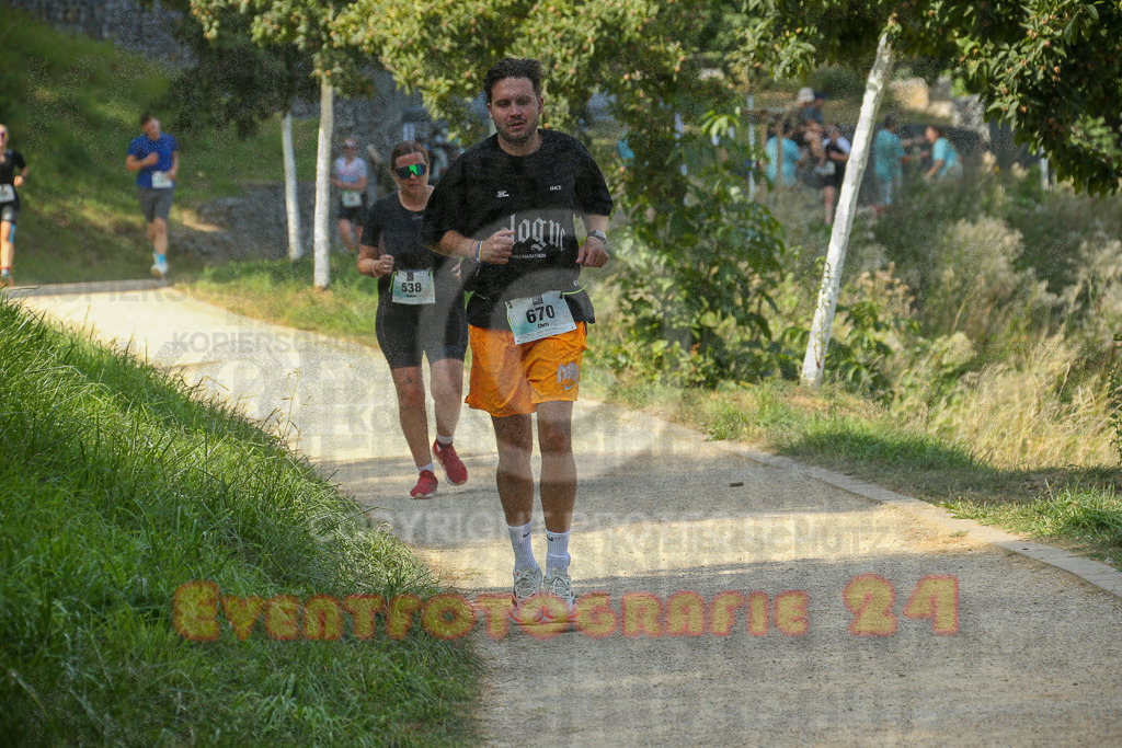 250824_1444_EX1_7388 | Sportfotografie im Rhein-Sieg Kreis, Köln, Bonn, NRW, Rheinland Pfalz, Hessen, etc. Unser Tätigkeitsfeld umfasst den Laufsport vom Volkslauf über den Marathon, Duathlon, Triathon bis zum Ultralauf wie Kölnpfad Ultra oder Schindertrail.