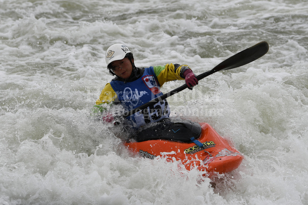 ICF CANOE FREESTYLE WORLD CUP 1 / PLATTLING | 2024 ICF CANOE FREESTYLE WORLD CUP 1 / PLATTLINGWomen's Kayak SurfaceHitomi TAKAKU (Japan) #152 - Realisiert mit Pictrs.com