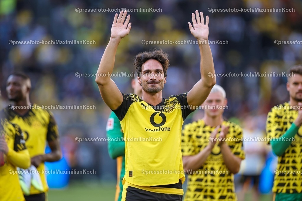 BVB10082501102 | 10.08.2025, Fußball, Borussia Dortmund - Juventus Turin, Testspiel, Signal Iduna Park, Saison 2025 2026: Verabschiedung Abschied Abschiedsspiel Mats Hummels (ehem. BVB Spieler)   DFB regulations prohibit any use of photographs as image sequences and or quasi-video.