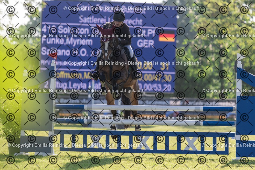 CL5A9176 | Emilia Reinking Fotografie - Realisiert mit Pictrs.com