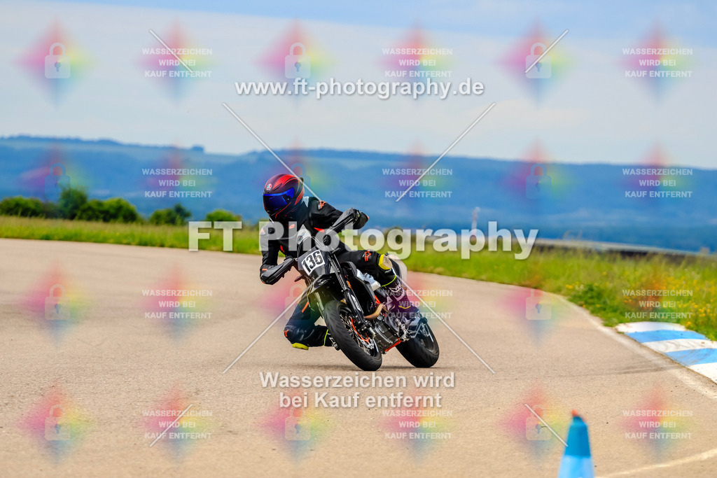 MotoTeam-2404 | Hier findet Ihr Bilder von Touristenfahrten auf der Nürburgring Nordschleife oder von anderen Veranstaltungen die ich besucht habe. Viel Spass beim Durch Schauen 